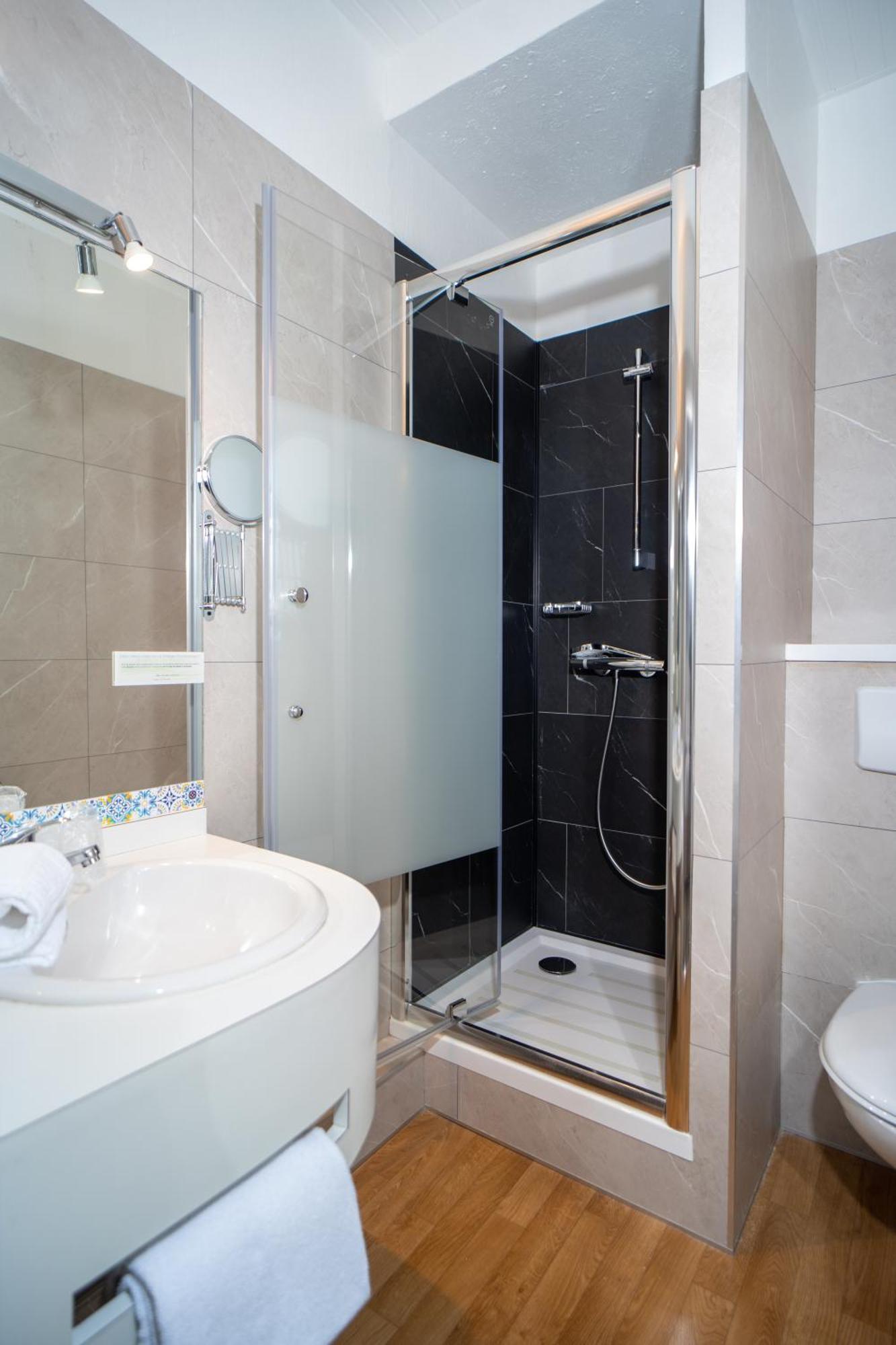 Logis Hotel Majestic Chatelaillon Plage - La Rochelle 客房 照片