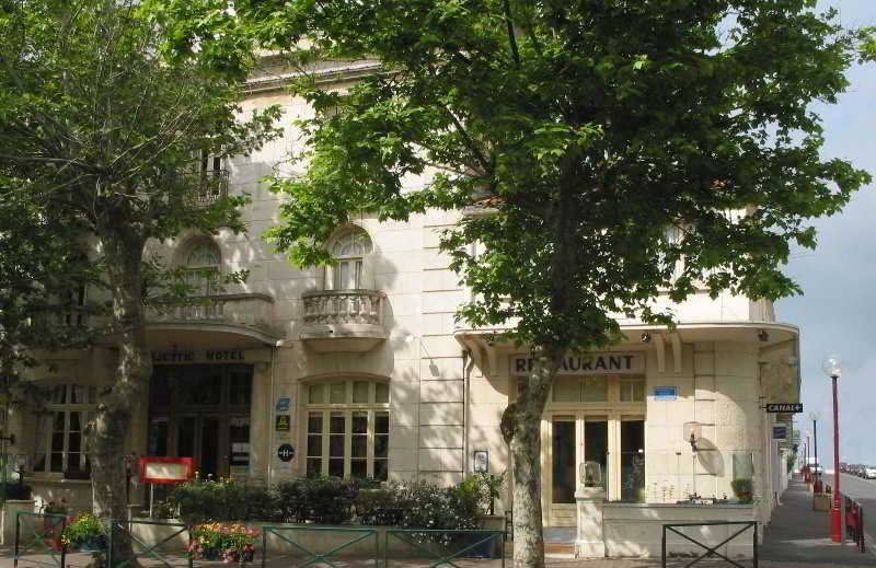 Logis Hotel Majestic Chatelaillon Plage - La Rochelle 外观 照片